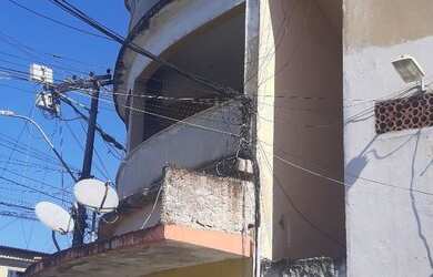 Imagem: O apartamento possui 2 Dormitórios, 1 Banheiro, 2 Vagas na