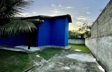 Imagem: A casa possui 2 Dormitórios, 2 Banheiros, 2 Vagas na garagem