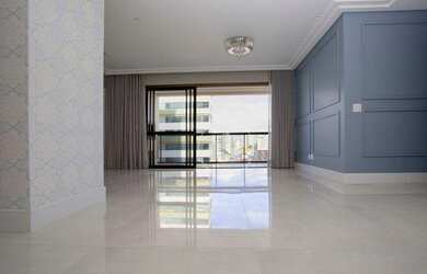 Imagem: O apartamento possui 3 Dormitórios, 4 Banheiros, 2 Vagas na