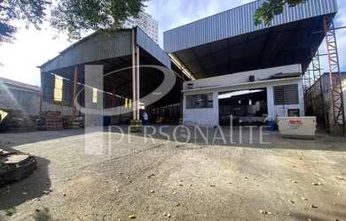 Imagem: O depósito possui 5 Vagas na garagem, 1.500m² de Área e