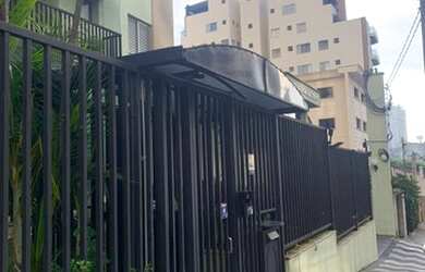 Imagem: O apartamento possui 2 Dormitórios, 1 Banheiro, 2 Vagas na