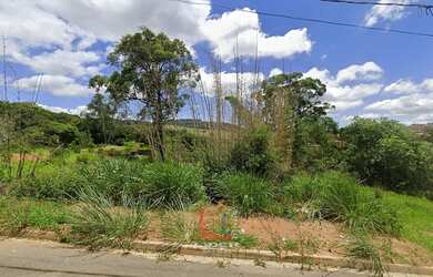 Imagem: O terreno possui 366m² de Área e está localizado em Bragança