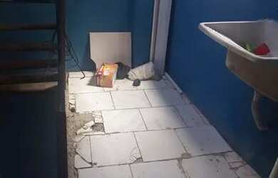 Imagem 10: Aluga se casa 1 andar fazenda grande do retiro 400 reais