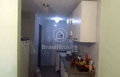 Imagem: A casa possui 2 Dormitórios, 1 Banheiro, 2 Vagas na garagem