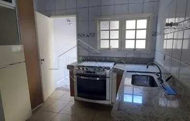 Imagem: A casa possui 3 Dormitórios, 2 Banheiros, 202m² de Área e