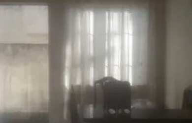 Imagem: A casa possui 1 Dormitório, 1 Banheiro, 1 Vaga na garagem e