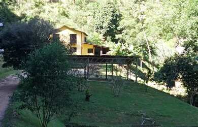 Imagem: A fazenda possui 96000m² de Área e está localizado em Domingos