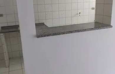 Imagem: O apartamento possui 1 Dormitório, 1 Banheiro, 1 Vaga na garagem