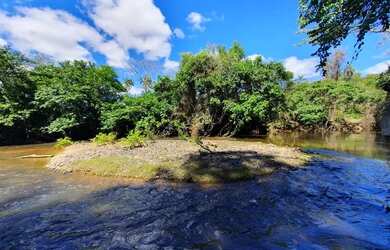 Imagem: O terreno possui 20000m² de Área e está localizado em Jaboticatubas