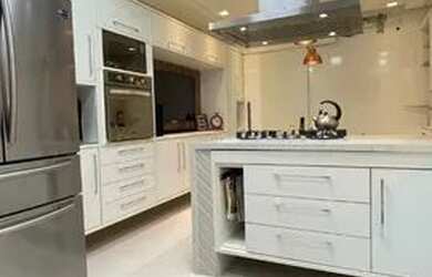 Imagem 3: Leo vende, Sim, 3 4 c 2 suítes, closet, goumert, mobiliada veja fotos