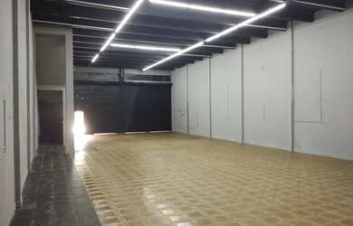 Imagem 1: Galpão/Depósito/Armazém para aluguel com 600 metros em frente Av Salim...