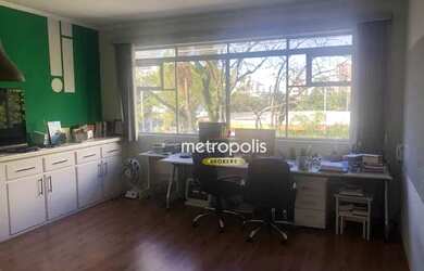 Imagem: O apartamento à venda possui 3 Dormitórios, 1 Banheiro e 102m²