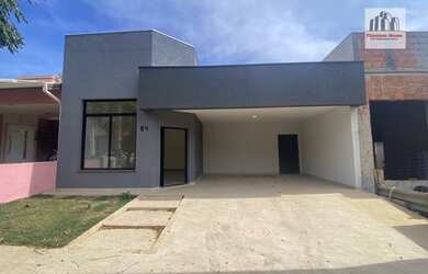 Imagem: A casa em condomínio possui 3 Dormitórios, 3 Banheiros, 4