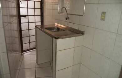 Imagem: A casa possui 1 Dormitório, 1 Banheiro, 38m² de Área e está