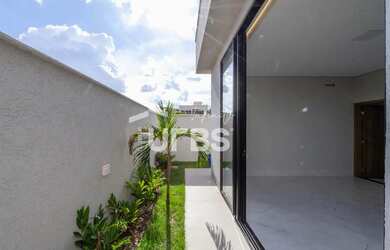 Imagem 12: Casa térrea no Condomínio Parqueville Jacarandá Aparecida de Goiânia...