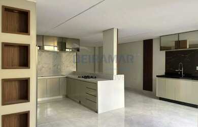 Imagem: A casa possui 3 Dormitórios, 1 Banheiro, 3 Vagas na garagem