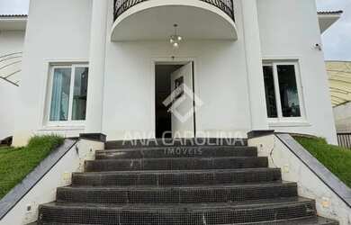 Imagem: A casa possui 5 Dormitórios, 2 Banheiros, 5 Vagas na garagem