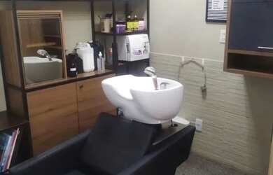 Imagem 4: Salão de Beleza mobiliado na Magalhães Neto