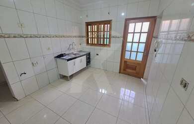 Imagem: A casa possui 2 Dormitórios, 1 Banheiro, 45m² de Área e