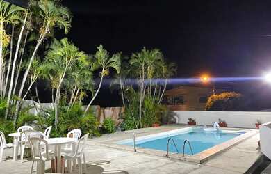 Imagem 5: Casa com piscina em Ponta de Pedras