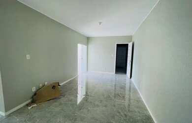 Imagem: O apartamento possui 2 Dormitórios, 2 Banheiros, 2 Vagas na