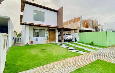 Imagem: A casa em condomínio possui 4 Dormitórios, 3 Banheiros, 4