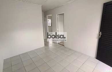 Imagem: A casa possui 2 Dormitórios, 1 Banheiro, 1 Vaga na garagem