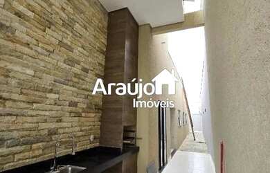 Imagem 3: Casa na 505 Sul 3 Quartos com Suíte e Espaço Gourmet