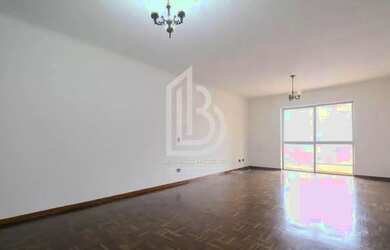 Imagem: O apartamento possui 3 Dormitórios, 1 Banheiro, 2 Vagas na