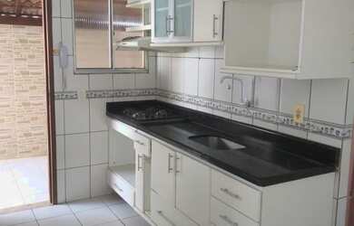 Imagem 4: CASA DE 3/4 COM UMA SUÍTE EM ABRANTES