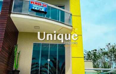 Imagem: A casa possui 2 Dormitórios, 3 Banheiros, 1 Vaga na garagem