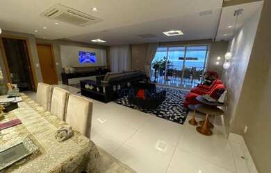 Imagem: O apartamento possui 4 Dormitórios, 5 Banheiros, 3 Vagas na