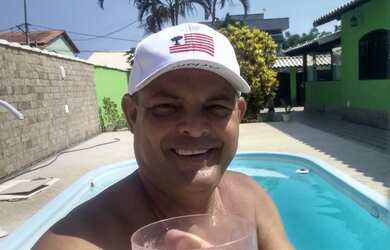 Imagem: A casa possui 3 Dormitórios, 3 Banheiros, 1 Vaga na garagem