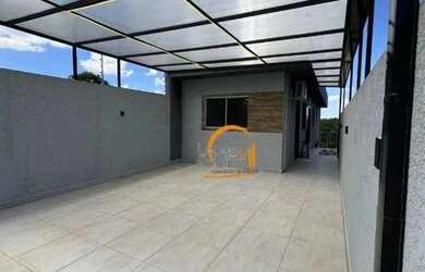 Imagem: A casa possui 3 Dormitórios, 2 Banheiros, 3 Vagas na garagem