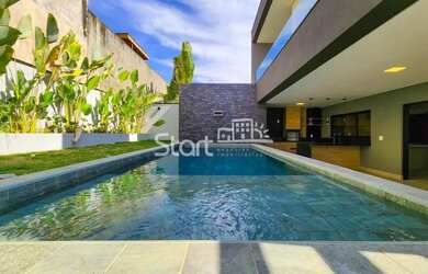 Imagem: A casa em condomínio possui 4 Dormitórios, 5 Banheiros, 4