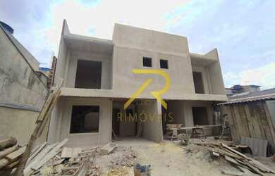 Imagem: A casa possui 3 Dormitórios, 2 Banheiros, 1 Vaga na garagem