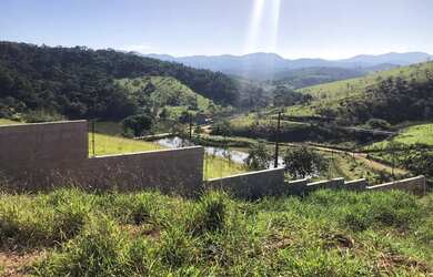 Imagem 6: Lote/Terreno para venda possui 530 metros quadrados em Centro - Bragança...