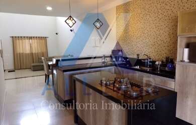 Imagem: A casa possui 3 Dormitórios, 3 Banheiros, 3 Vagas na garagem