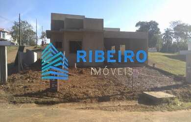 Imagem 2: Casa. Piscina, Churrasqueira, Guarda roupae18.477m² de Área