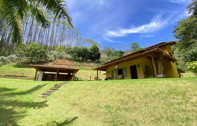 Imagem: A fazenda possui 300m² de Área e está localizado em Domingos