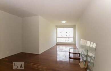 Imagem: O apartamento possui 4 Dormitórios, 2 Banheiros, 2 Vagas na