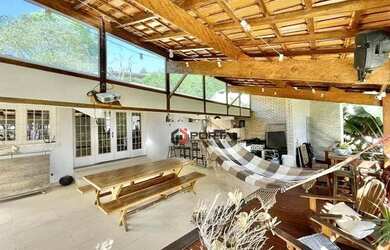 Imagem: A casa em condomínio possui 3 Dormitórios, 5 Banheiros, 5