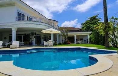 Imagem 1: Mansão À VENDA na praia da Enseada REGIÃO DO JARDIM VIRGÍNIA em Guarujá