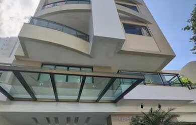 Imagem: O apartamento possui 3 Dormitórios, 1 Banheiro, 2 Vagas na