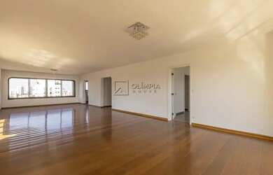 Imagem: O apartamento na cobertura possui 5 Dormitórios, 5 Banheiros