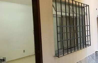 Imagem: A casa possui 1 Dormitório, 1 Banheiro e 40m² de Área e está