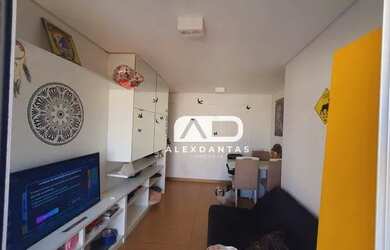 Imagem: O apartamento possui 2 Dormitórios, 2 Banheiros, 1 Vaga na