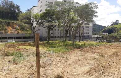 Imagem 3: Terreno no Bairro Carlos Chagas com 2417m2, em frente ao Educandário