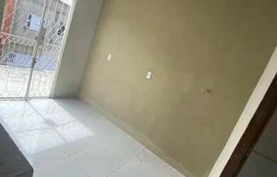 Imagem: A casa possui 2 Dormitórios, 1 Banheiro e está localizado