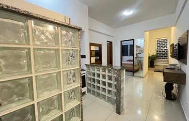 Imagem: O apartamento possui 1 Dormitório, 1 Banheiro, 1 Vaga na garagem